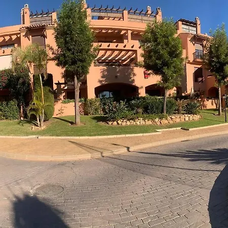 Апартаменты Hacienda Del Sol Marbella *